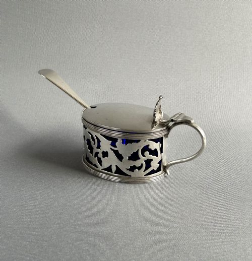 A Pretty Edwardian Silver Mustard Pot & Spoon