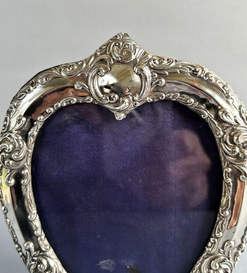 fig 1. A lovely Victorian heart shaped silver photo frame