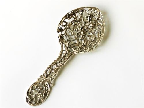 A Lovely William Comyns Victorian Cast Silver Bonbon Spoon