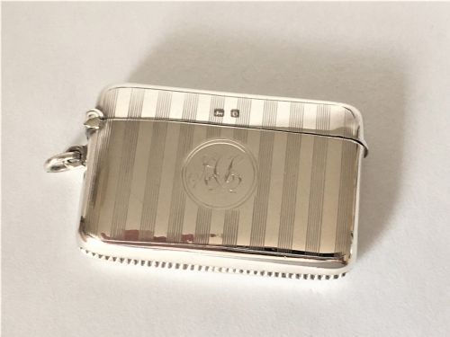 A Good Quality George V Silver Vesta