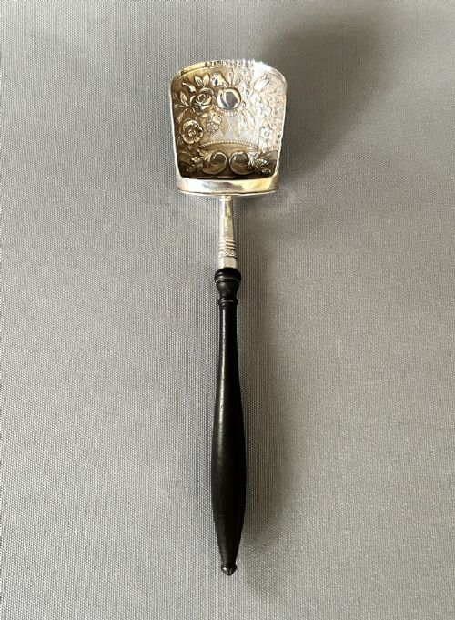 fig 1. A gorgeous early Victorian silver caddy shovel