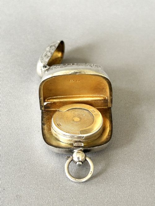 fig 1. A superb Edwardian silver vesta/sovereign case combo