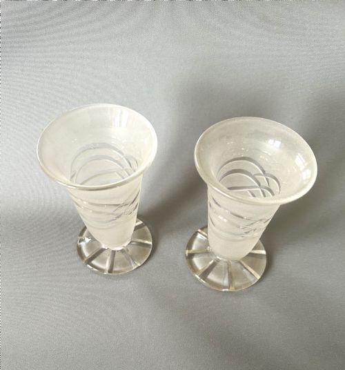 fig 1. A rare pair of Victorian frosted jelly glasses