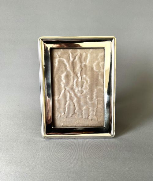 fig 1. An early George V silver photo frame