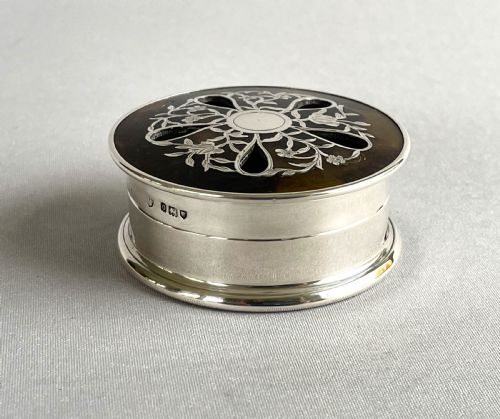 fig 1. A stunning Edwardian silver & tortoiseshell pot pourri