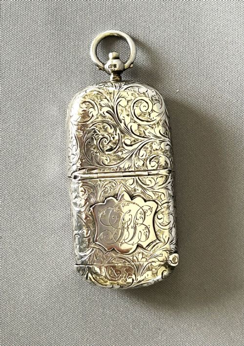 fig 1. A collectible Victorian silver sovereign case/vesta combo