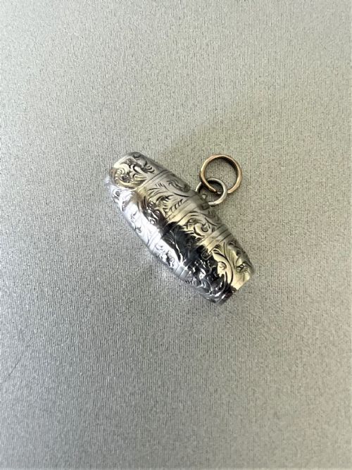 fig 1. A novelty Victorian miniature silver thimble case