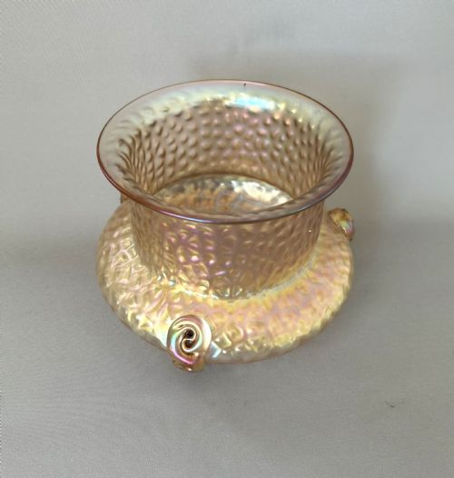 fig 1. A fabulous iridescent Kralik Martele Art Nouveau vase