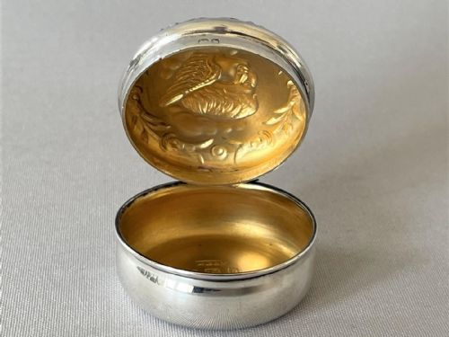 fig 1. An Edwardian silver gilt Reynolds Angels pill box