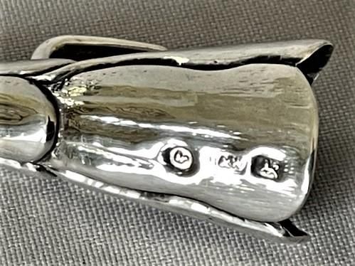 fig 1. A superb early Victorian silver chamberstick