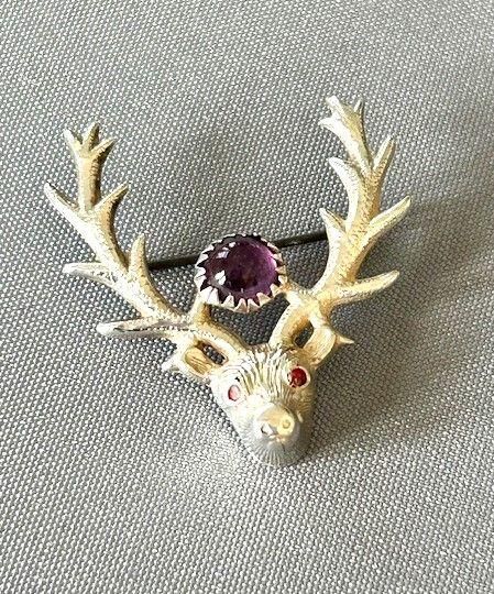 Hallmarked Silver & Amethyst Stags Head Brooch