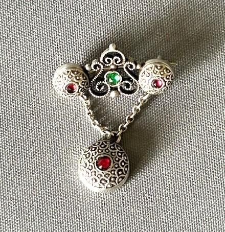 fig 2. An extremely Rare Georg Jensen (Gundorph Albertus) silver brooch