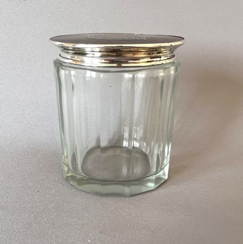fig 1. A gorgeous George V silver & tortoiseshell lidded vanity jar