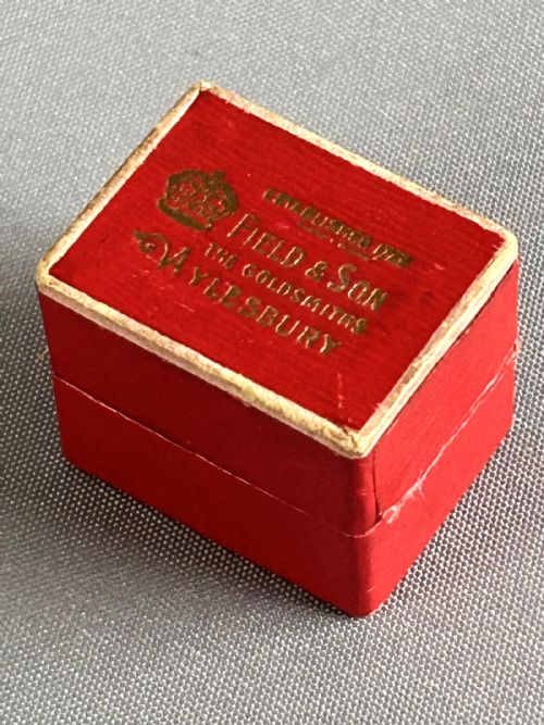 fig 1. An Edwardian boxed Chester silver thimble