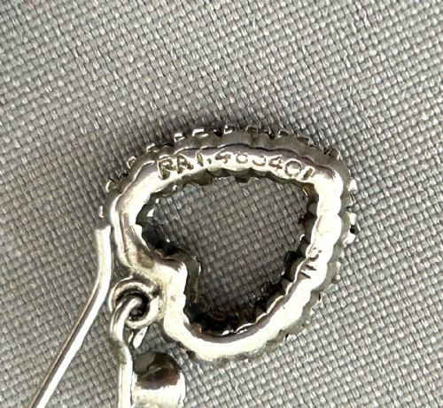 A GORGEOUS PAIR OF ART DECO SILVER PASTE DIAMOND HEART EARRINGS - ADDITIONAL PHOTO 4
