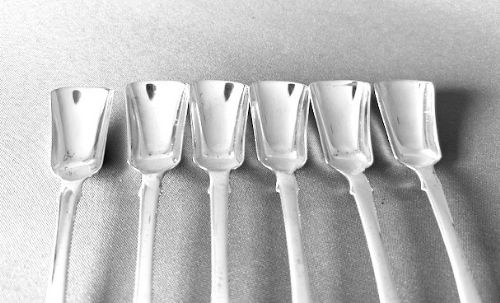 fig 1. A rare set of 6 Victorian Irish silver condiment shovels
