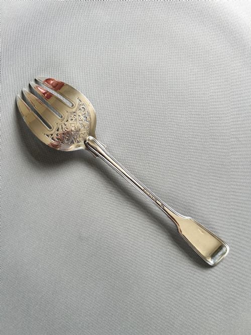 fig 1. Rare Victorian silver Fiddle, Thread & Shell serving fork
