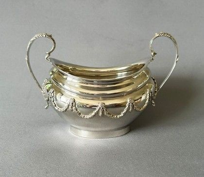 A STYLISH GEORGE V SILVER TWIN HANDLED BOWL