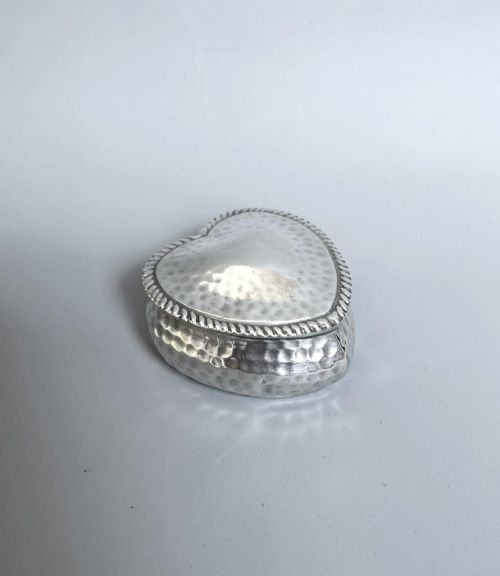 A Lovely Late Victorian Arts & Crafts Silver Trinket Box