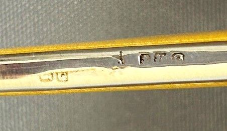 fig 1. A lovely Art Deco silver & guilloche enamel magnifying glass
