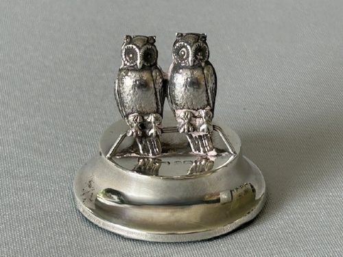 A Wonderful Edwardian Silver Twin Owl Menu/card Holder