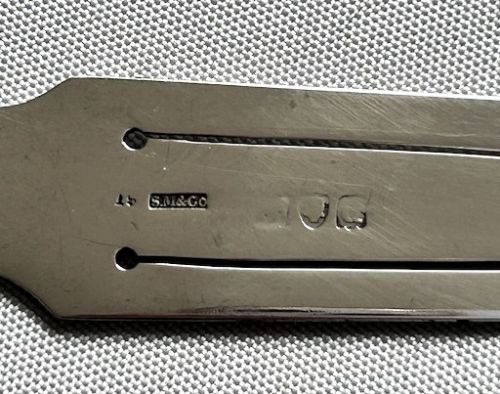fig 1. A Victorian Sampson Morden silver magnifyling glass bookmark