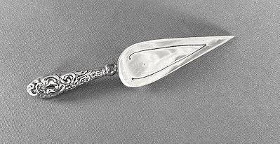 fig 1. An Edwardian novelty silver trowel bookmark