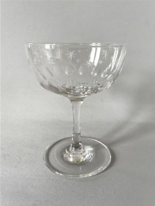 fig 3. A Victorian harlequin set of 6 champagne bowls