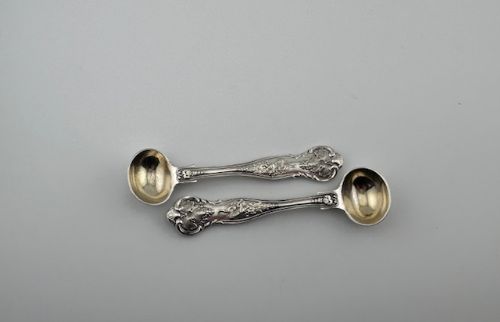 fig 1. A rare pair of Victorian trailing vine pattern silver condiment spoons
