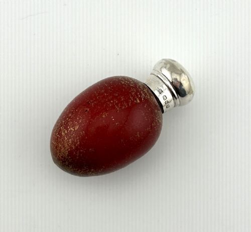 A SUPERB VICTORIAN SILVER MOUNTED EGG SCENT BOTTLE - ADDITIONAL PHOTO 2