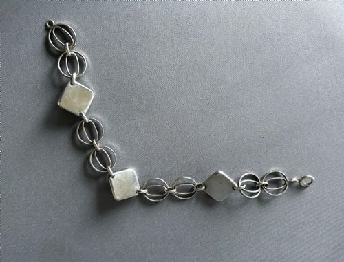 AN AUSTRIANGERMAN ART DECO PANEL LINK SILVER BRACELET - ADDITIONAL PHOTO 2
