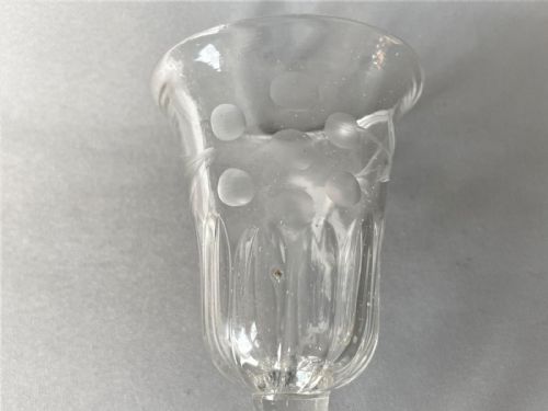 A LATE 18TH CENTURY ETCHED GIN GLASS - ADDITIONAL PHOTO 2