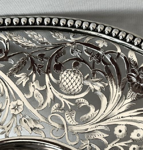 A FABULOUS MID VICTORIAN PIERCED SILVER PLATED FRUIT BASKET - ADDITIONAL PHOTO 5