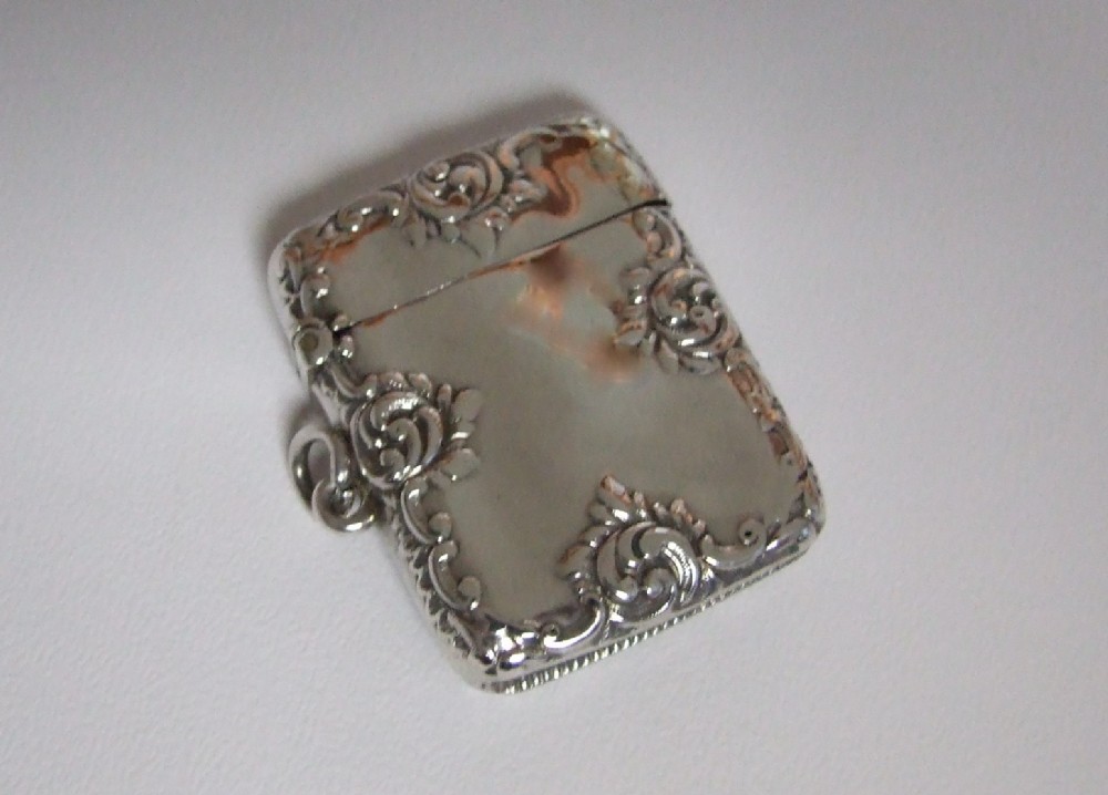 A good Victorian silver vesta with floral decoration.
