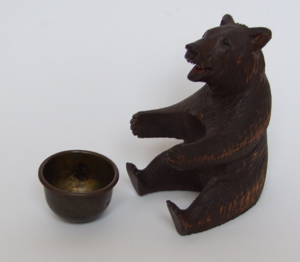 A charming carved Black Forest bear.