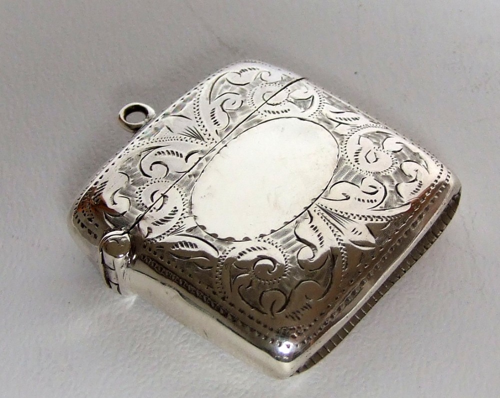 A handsome Victorian silver vesta.