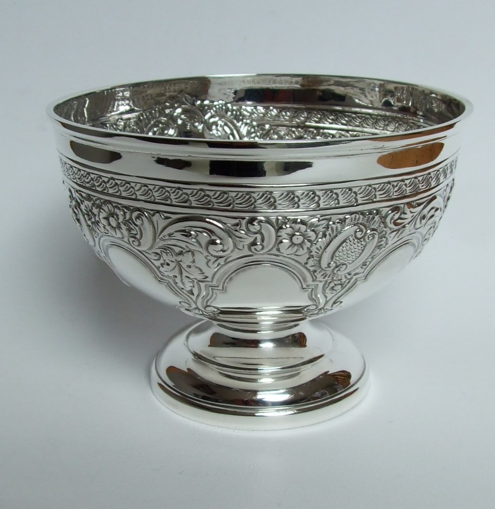 A Chester silver small Victorian rose bowl.