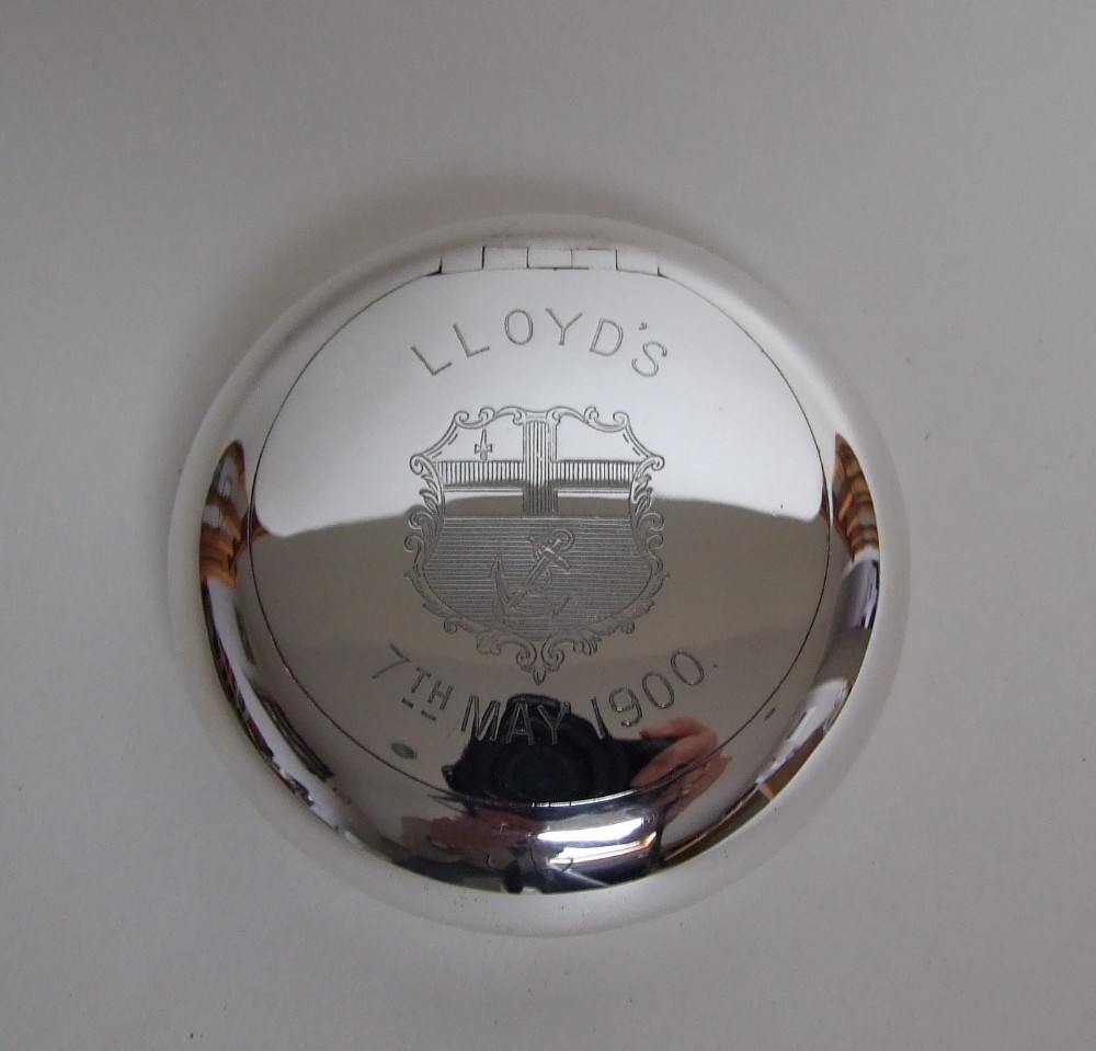 A handsome and stylish Victorian silver tobacco box.