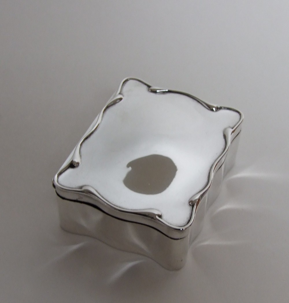 A George V silver cufflinks/trinket box