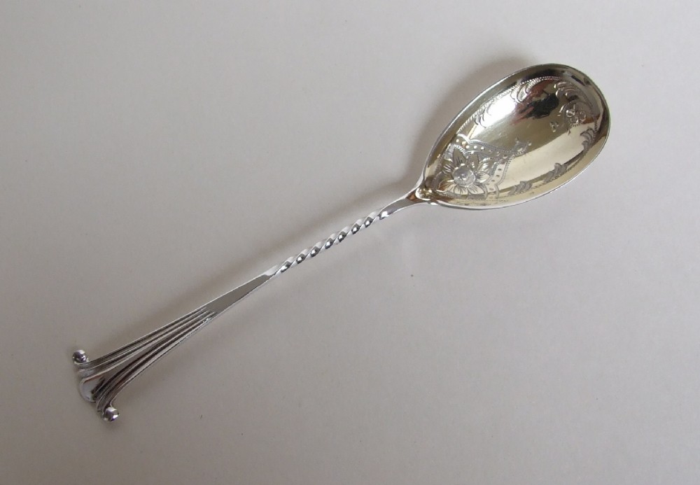 A gorgeous Onslow pattern silver preserve spoon.