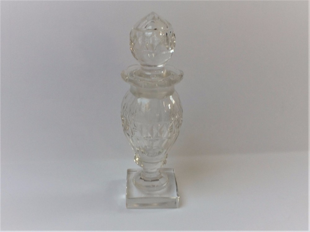 A fine Regency dry mustard bottle.