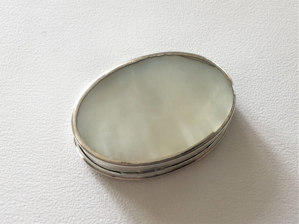A rare George II silver & mother-of-pearl snuffbox. View III
