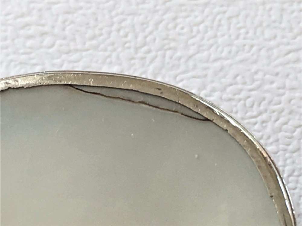 A rare George II silver & mother-of-pearl snuffbox. View IV