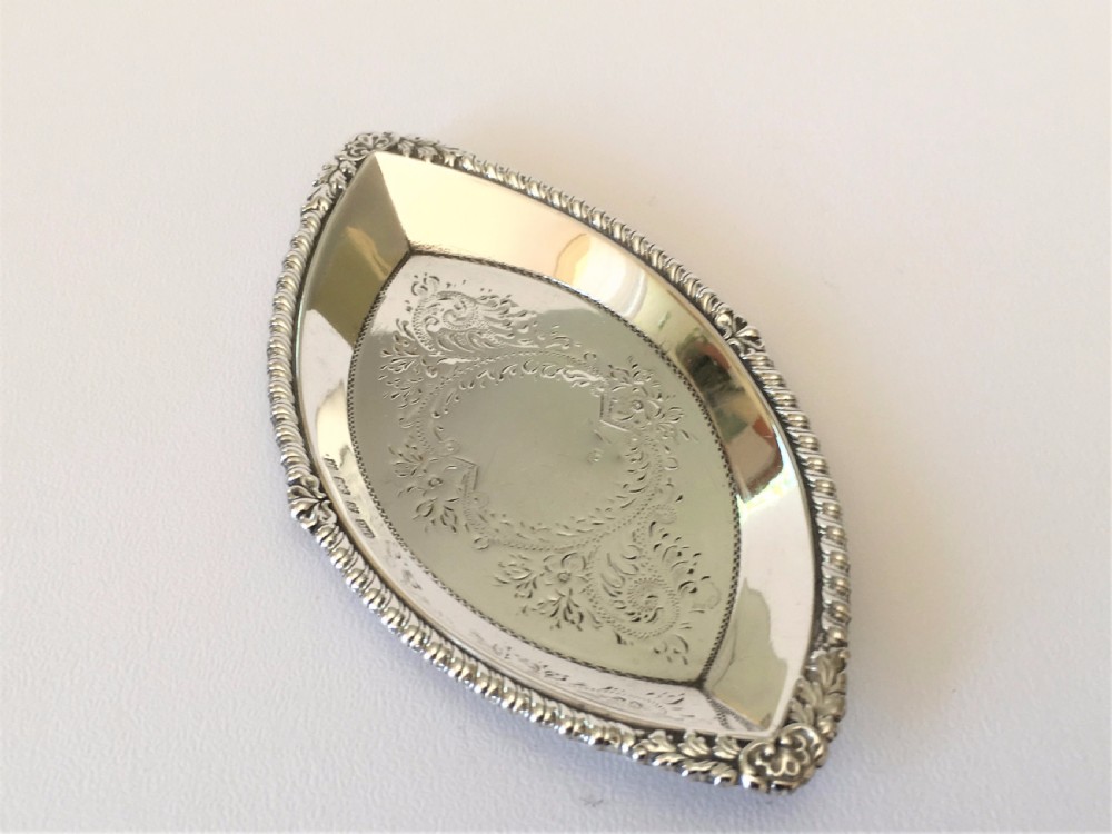 A quality Edwardian silver trinket tray.