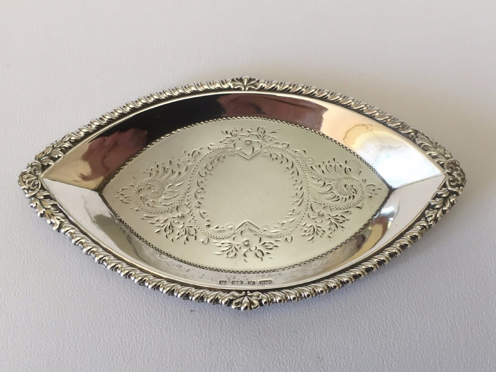 A quality Edwardian silver trinket tray. View IV