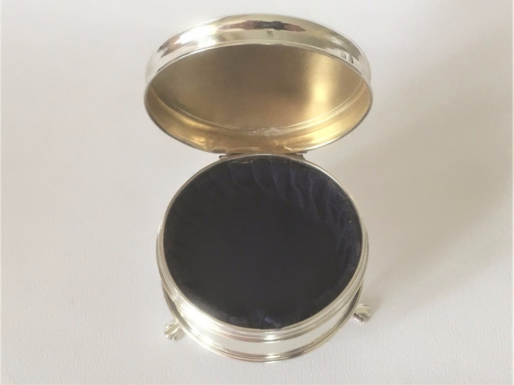 A charming George V silver trinket box. View VI