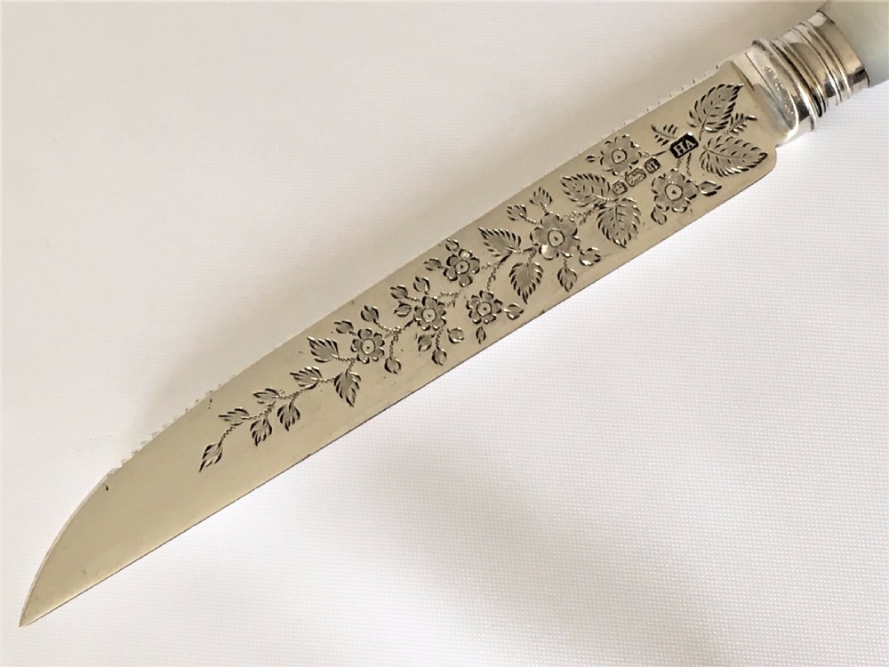 A boxed Edwardian silver Wedding cake knife. View VIII