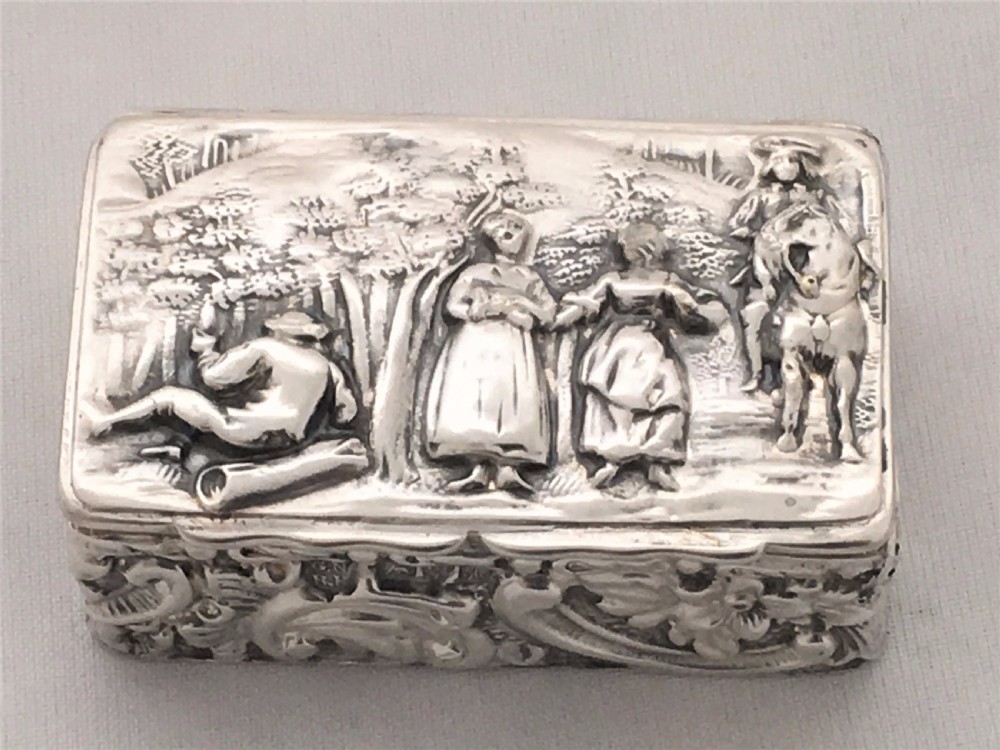A fabulous scenic Edwardian silver snuff or pill box. View II