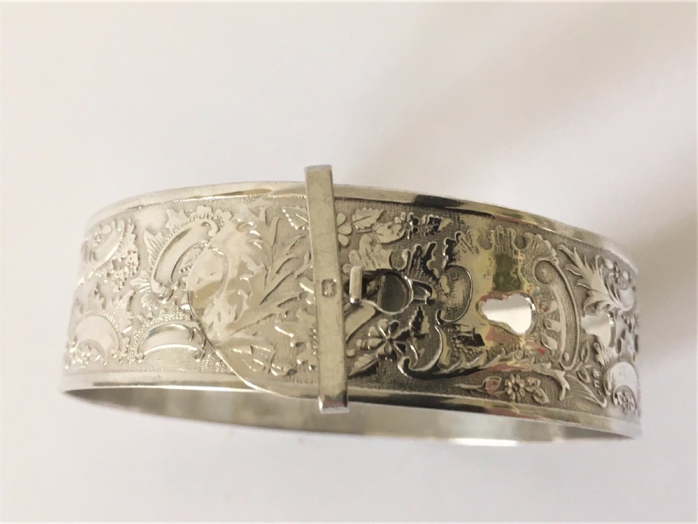 A Charles Horner vintage Chester bracelet. View IV