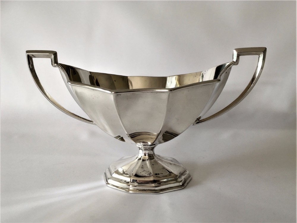 A handsome Edwardian twin handled silver bowl.